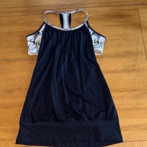 EUC 8 Lululemon Tank Top- AS IS